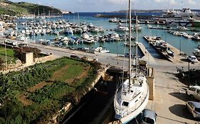 Cosy Apartment 3 by Mgarr Seafront Ghajnsielem Gozo
